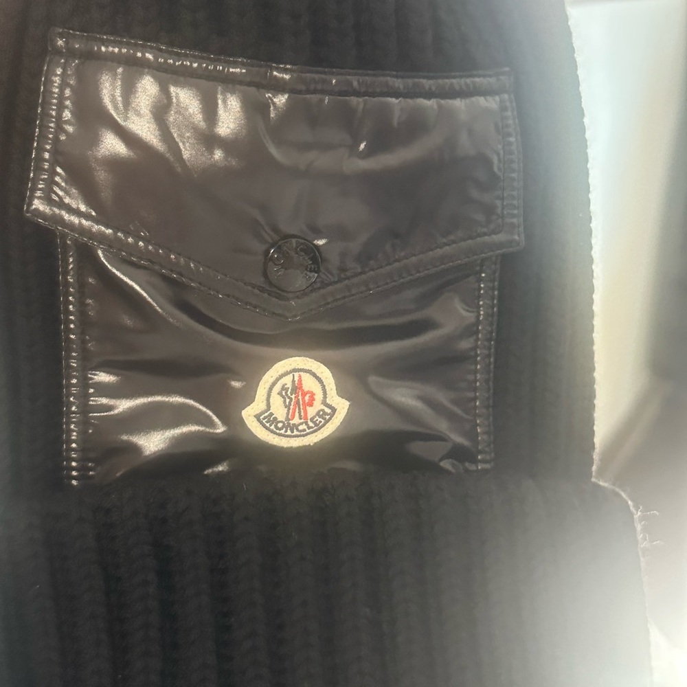 Limited Edition Moncler Unisex Beenie Hat - Black - Picture 3 of 4